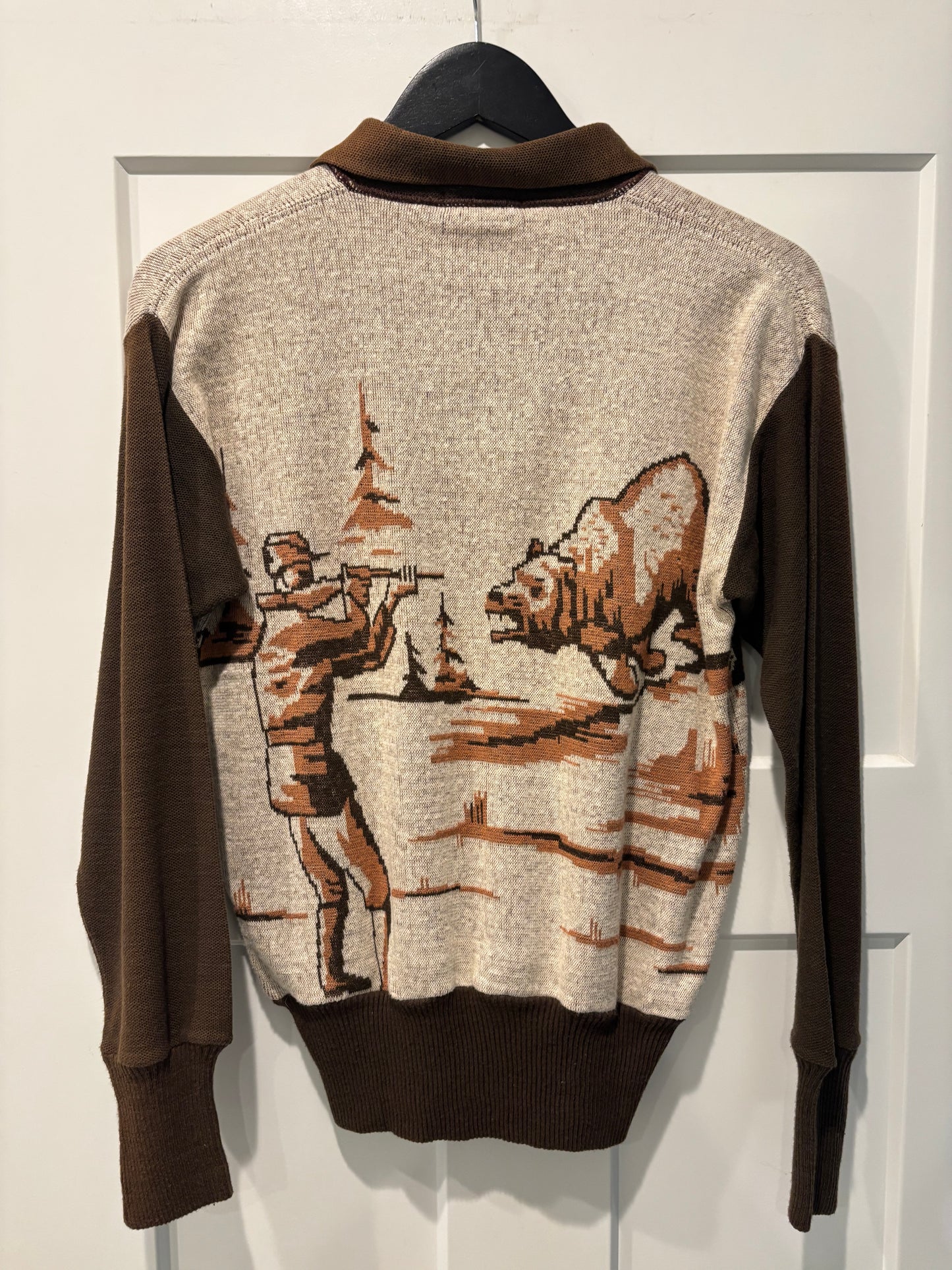1940s Cotton Picture Knit Sweater “Bear Attack”